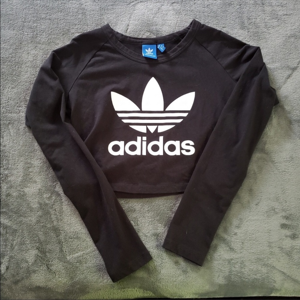 🖤 Black Adidas Long sleeve Crop top 🖤